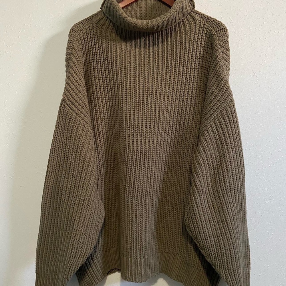 Free People Swim Too Deep Pullover
Sweater - Picture 3 of 7